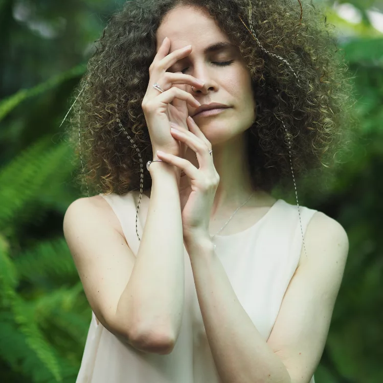 3 Natural Ways to Reduce Anxiety with EFT Tapping