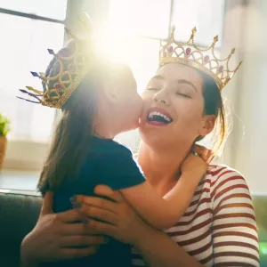 The Single Mothers Who Took the Risk and Won